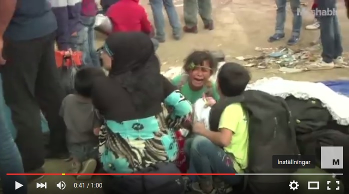 برخورد وحشیانه پلیس ضد شورش در مرزهای مقدونیه با مهاجرانی که قصد عبور از آنجا را دارند