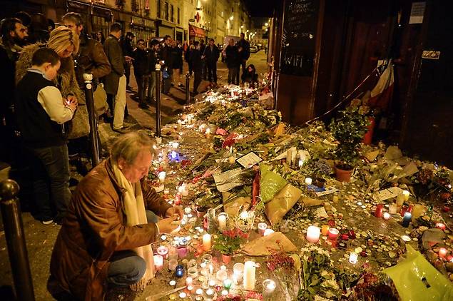 در محکومیت جنایت تروریستهای اسلامی در پاریس – فدراسیون سراسری پناهندگان ایزانی